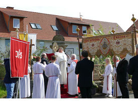 Bittprozession an Pfingstmontag (Foto: Karl-Franz Thiede)